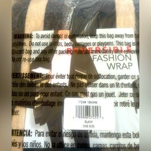 Ike Behar reversible fashion wrap